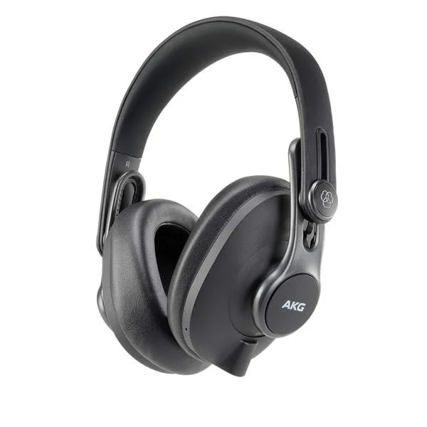 Czy AKG K371 wyznaczają nowe standardy w swojej klasie cenowej?