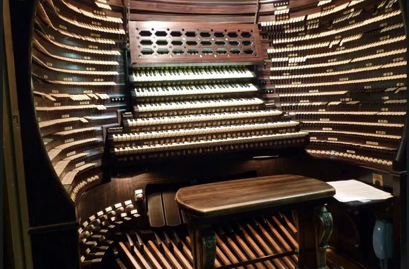 Czy organy to instrument dęty? Poznaj ich niezwykłą klasyfikację!