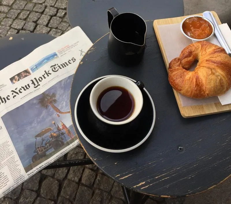 Gdzie szukać darmowego tekstu do piosenki? Oto najlepsze źródła online