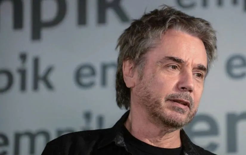 Jean Michel Jarre i jego niezapomniane chwile w świecie muzyki elektronicznej
