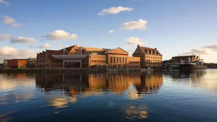 Odkryj magię muzyki: historia i wydarzenia w Polskiej Filharmonii Bałtyckiej w Gdańsku