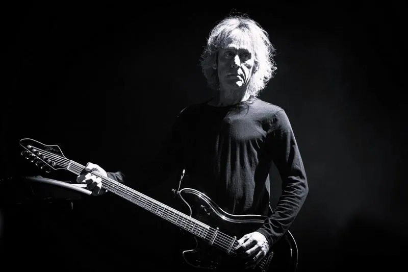 Skuteczne sposoby na naukę gry na gitarze elektrycznej – unikaj typowych błędów!